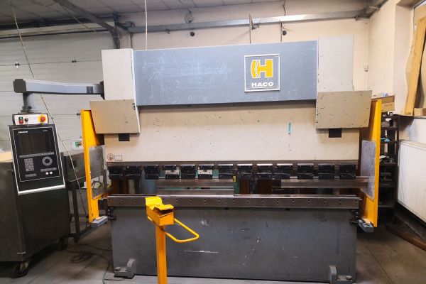 Bending and folding of sheets