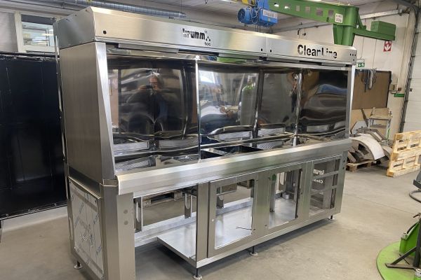 Stainles steel working station - mirror polished surface 01